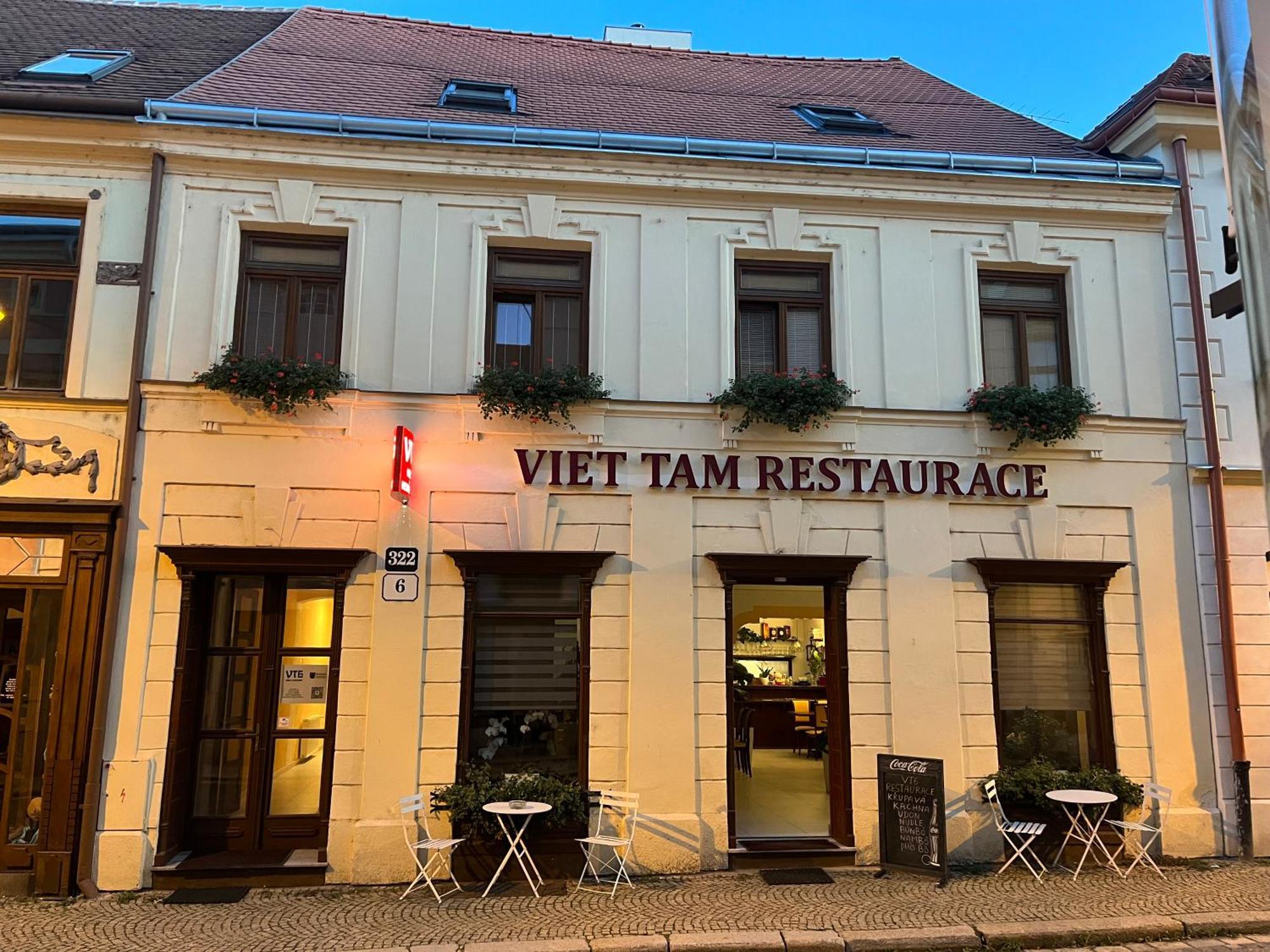 Vt6 House & Restaurant Bed & Breakfast Znojmo Exterior photo